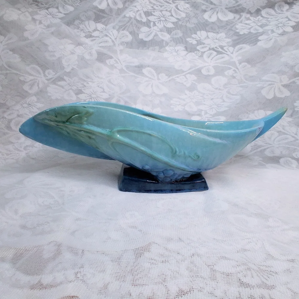 Vintage Roseville Pottery Wincraft Console Bowl Azure Blue Grapevine 228-12 - Picture 3 of 16